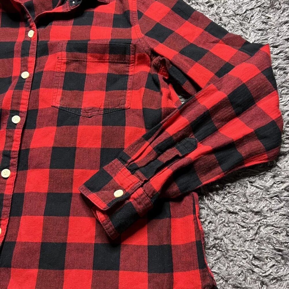 Old Navy Flannel Shirt Womens Medium Red Buffalo Plaid Long Sleeve Button Up - Picture 5 of 9